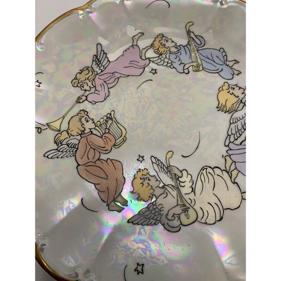Iridescent White Plate Angels Musical Instruments Gold Trim Artist Signed - Picture 4 of 11